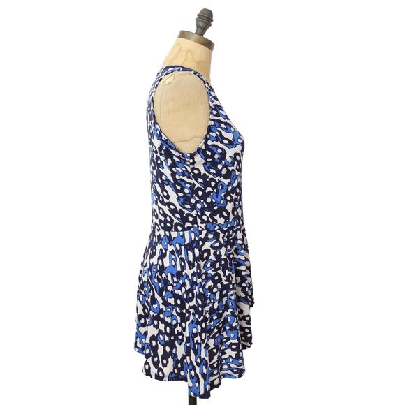 LEOTA Lulu Cascade Top S Printed Tunic Asymmetric Tank Blue Keyhole EUC B26 - Picture 3 of 6